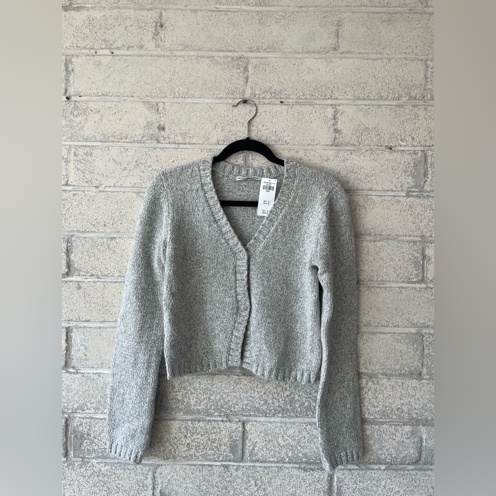 Abercrombie and Fitch Cropped Gray Marled Cardigan Sweater